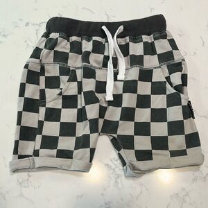 Little Bipsy check short size 3T-4T